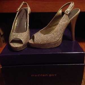 Madden girl heels 4 inches all gold sparkley