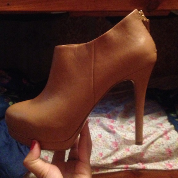 Nine west heeled booties