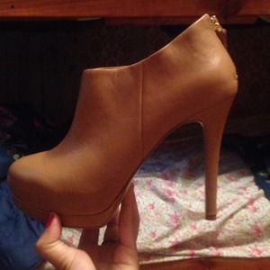 Nine west heeled booties