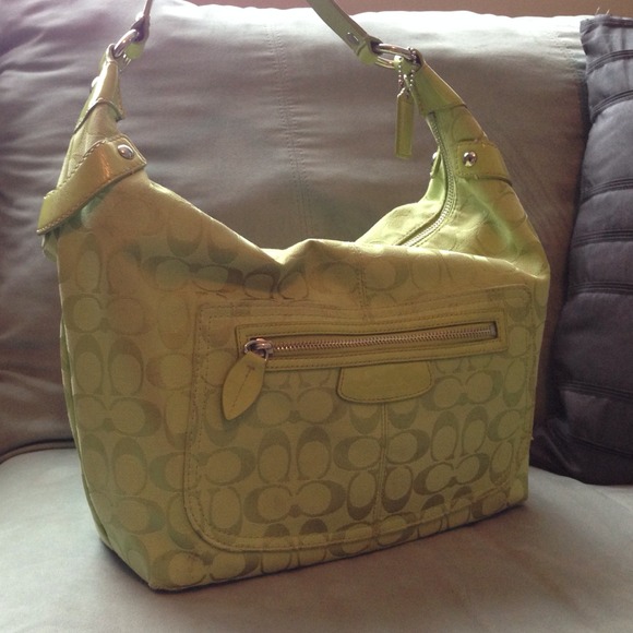 Authentic Green Coach Purse 👜