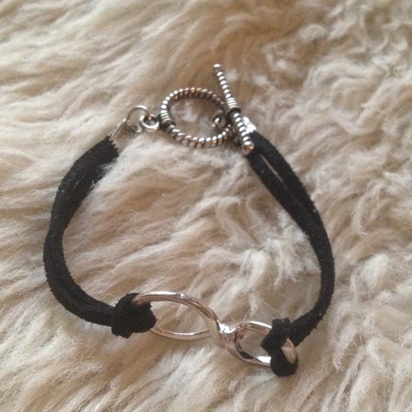 🚫SOLD in bundle!🚫 - Picture 2 of 4