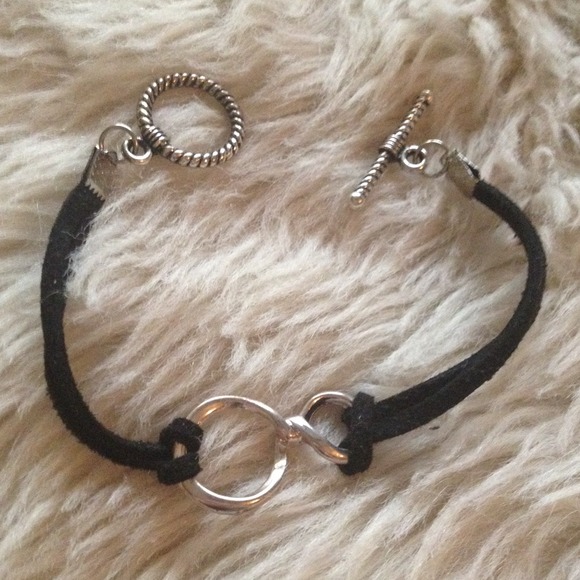 🚫SOLD in bundle!🚫 - Picture 4 of 4