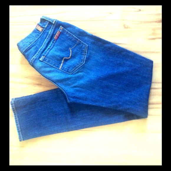 7 for all Mankind Denim - 7 FOR ALL MANKIND roxanne skinnies!!