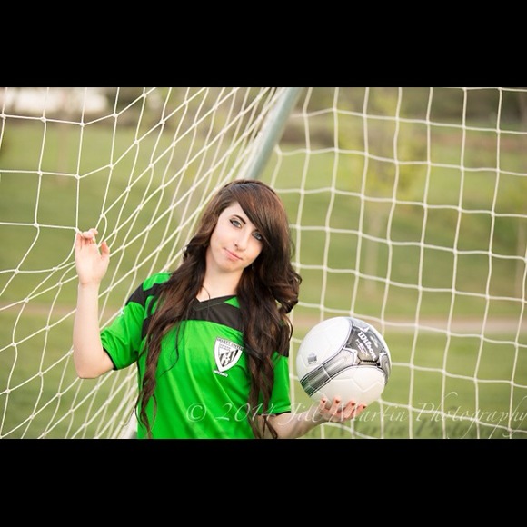 Meet your Seller/buyer!! <3 - Picture 4 of 4