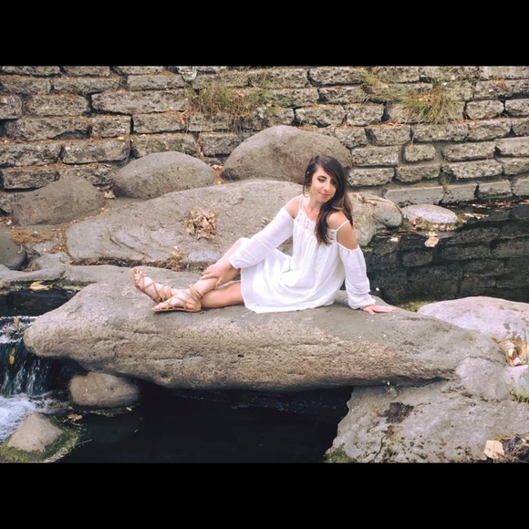 Meet your Seller/buyer!! <3 - Picture 2 of 4