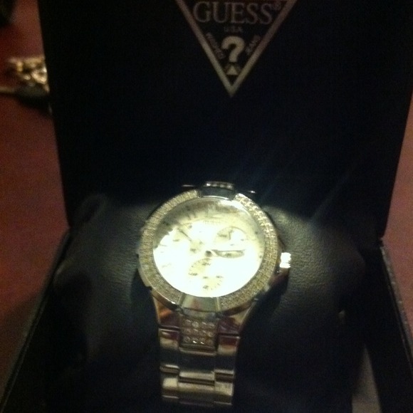 Beautiful Boyfriend style watch - Picture 1 of 2