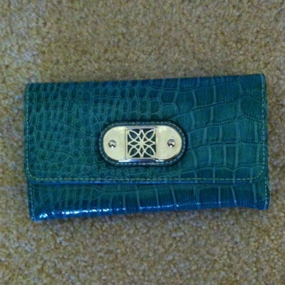 Checkbook/wallet