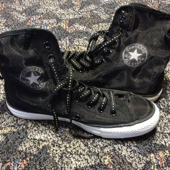 All star converses. NWOT