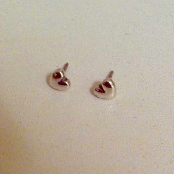 James Avery Solid Heart Ear Posts