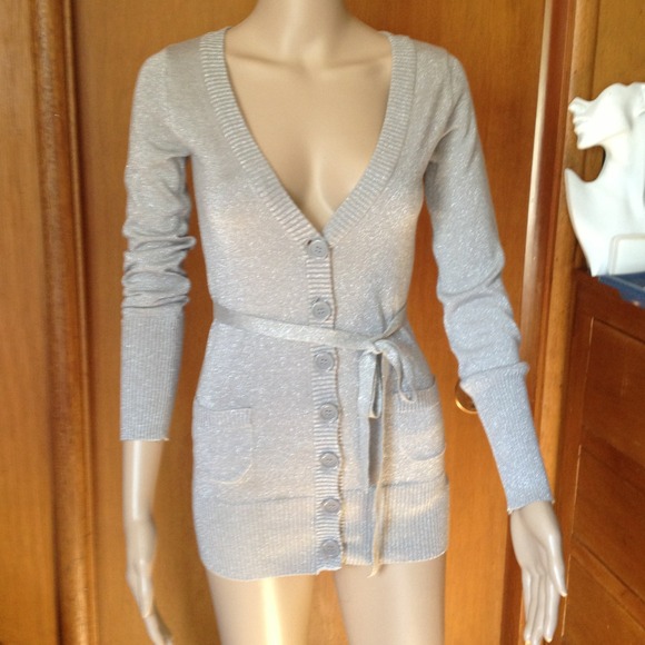 💢traded💢TAKE OUT cardigan!!!