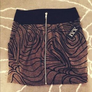 Grey skirt with pockets and zipper front