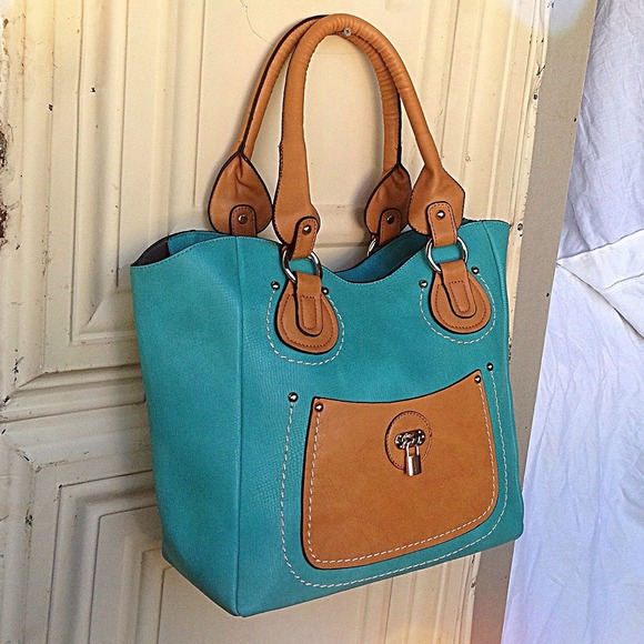 ❗🚫SOLD IN BUNDLE❗Tealed Vintage Handbag - Picture 2 of 4