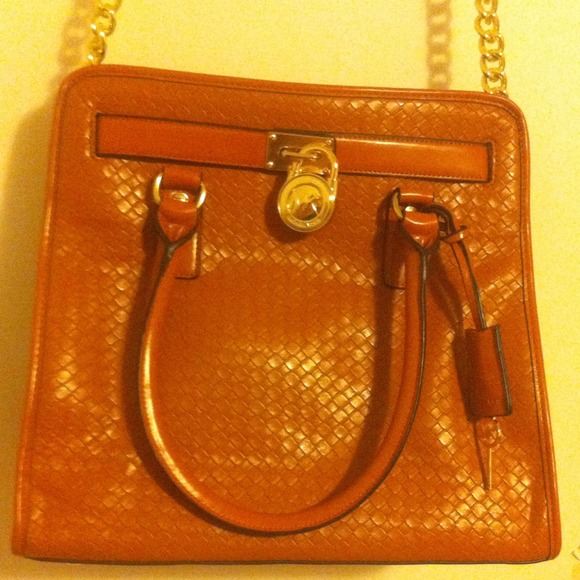 Micheal Kors Hamilton Luggage Tote!