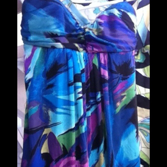 Cute party dress!