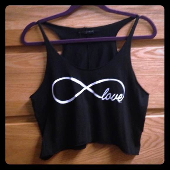 Brandy Melville Infinity Top