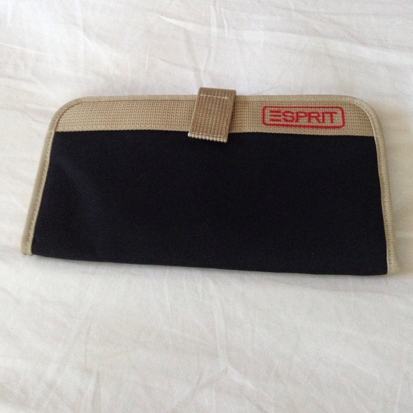 ESPRIT Casual Clutch Wallet 💵