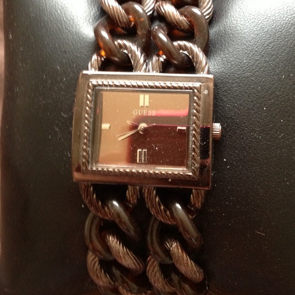 Guess Watch