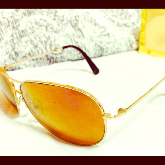 😎 TORY BURCH 😎 sunglasses -RESERVED-
