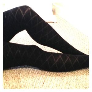 Black tights with criss-cross pattern
