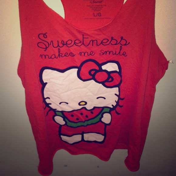 Hello Kitty Tank 🍉