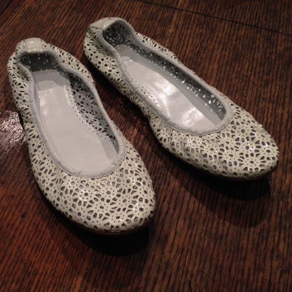 ❌Sold❌J. Crew white patent leather ballet flats