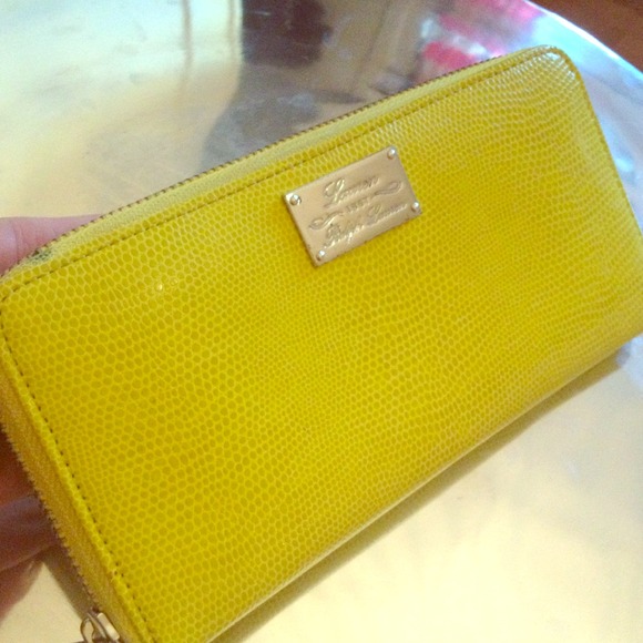 Ralph Lauren Wallet❤🎉🎉JUST REDUCED!!!