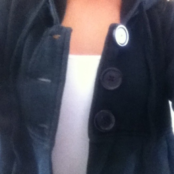 Cute Jacket! - Picture 2 of 3