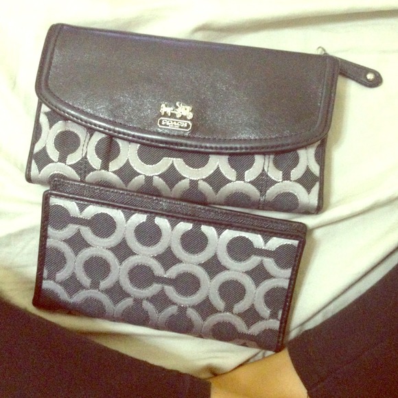 Coach Signature Wallet & Check Book