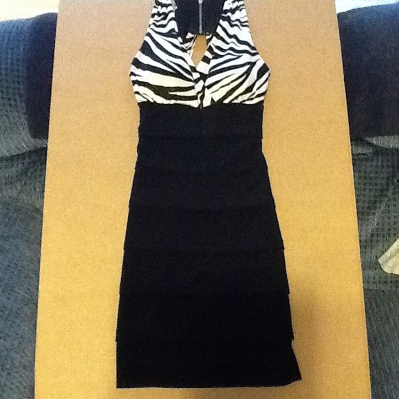 SOLD IN BUNDLE - Picture 2 of 4