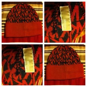 Micheal Kors Hat HOLD