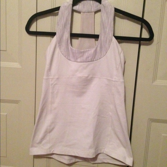 Lululemon Scoop Neck Tank! Size 4
