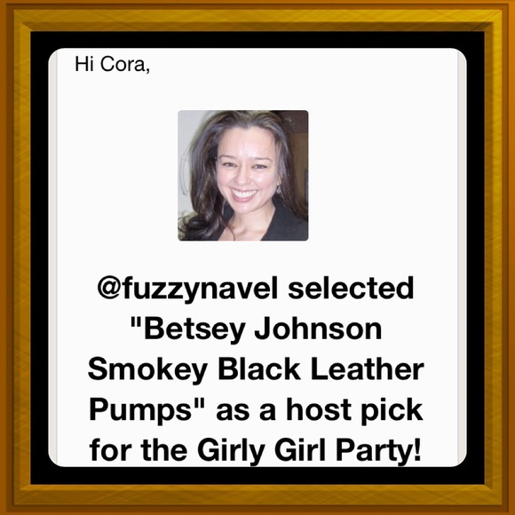 🎉HP 1/24🎉Betsey Johnson Smokey - Picture 2 of 4