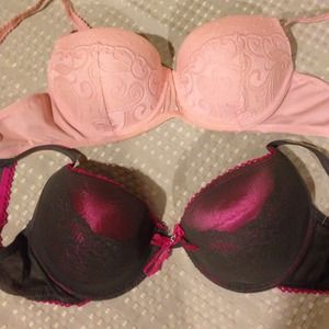 Bundle of two 32b bras. 1 push-up