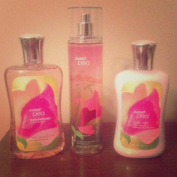 B&BW Sweet Pea set