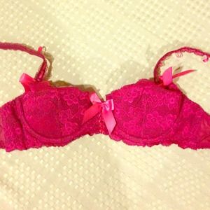 Victoria secret sexy little things 32b push-up bra