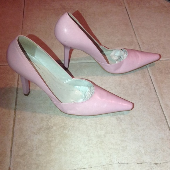 BCBGirls Shoes - BCBGirls Pink Leather High Heels Pump Shoes Sz 6.5