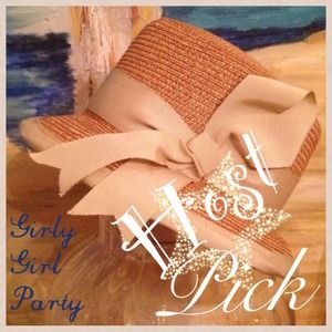 Sweet hat with tan ribbon bow