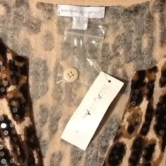 Leopard print sequenced cardigan - Picture 2 of 3