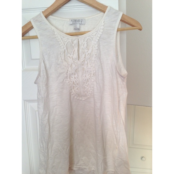 Forever 21 Tops - Decorated White Sleeveless Top