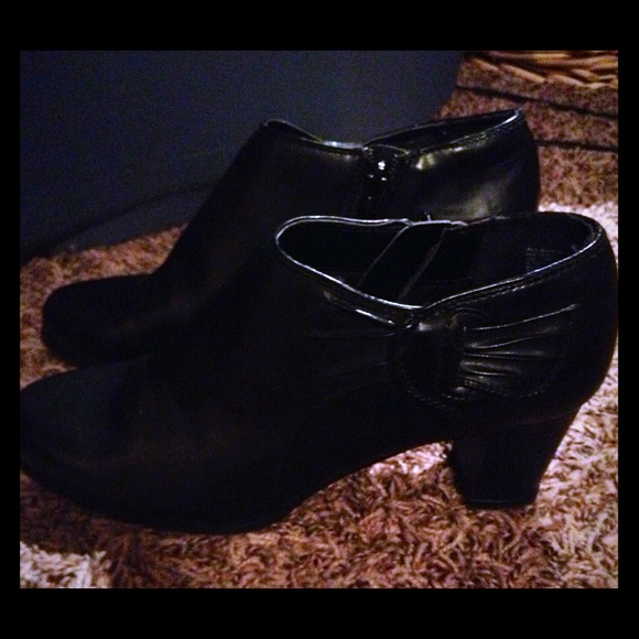 Brand new Covington ankle boots