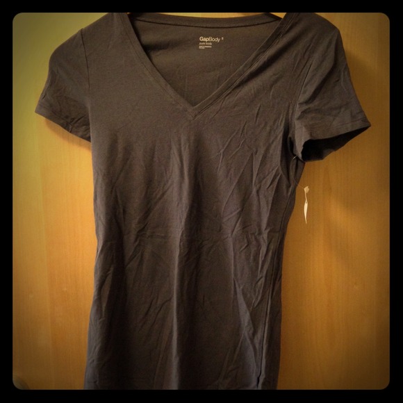 GapFit shirt
