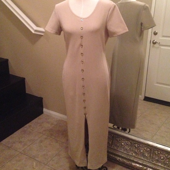 🔴SOLD🔴Vintage  floor length dress