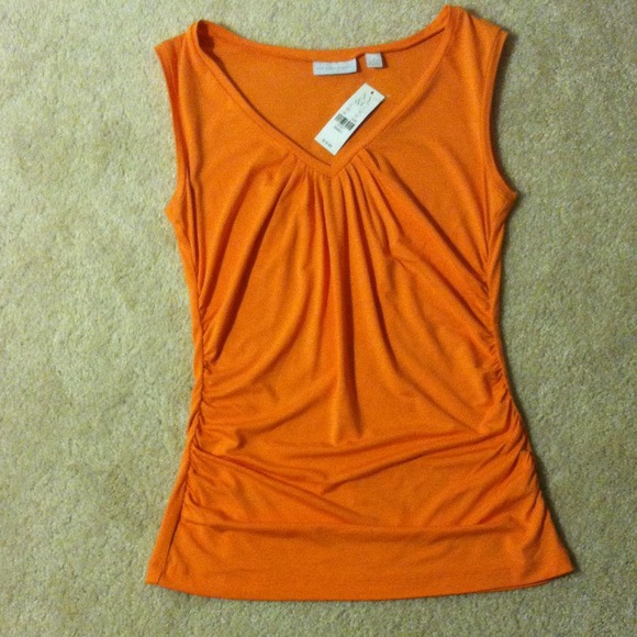 Wide sleeve tank
