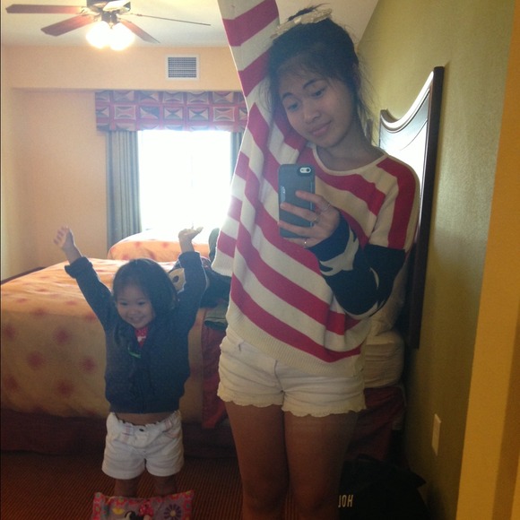 Meet your seller/buyer. 💕 - Picture 3 of 4