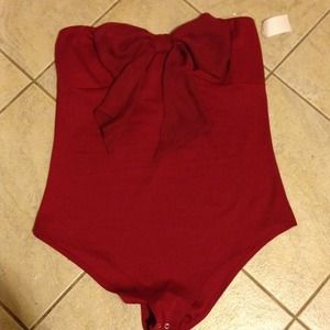 Burgundy body suite/ leopard top