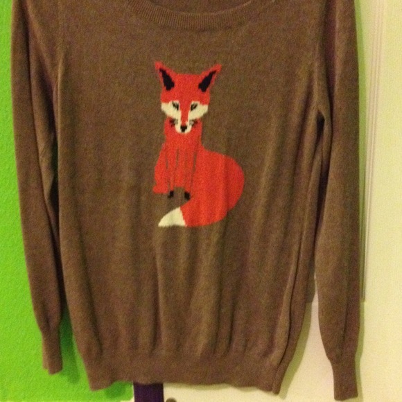Old navy fox sweater