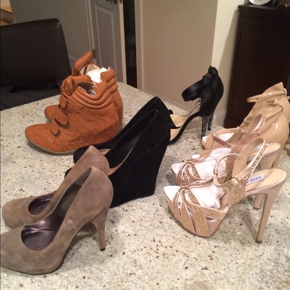 SteveN Sz 6 black strap, br wedges, nude pmp, othr