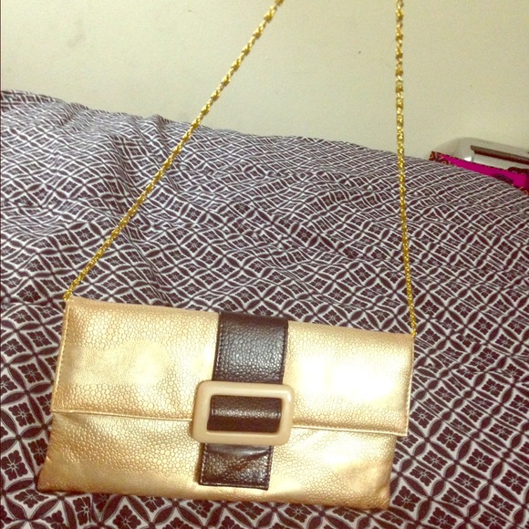 SoLD!!!!🎉🎉🎉NWOT Gold Jessica McClintock Clutch