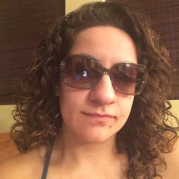 📍📍📍SOLD📍📍📍Authentic coach sunglasses - Picture 4 of 4