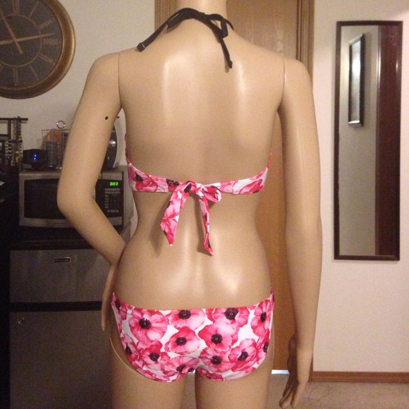 Floral swimsuit - Picture 2 of 3